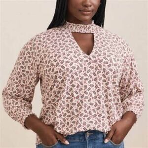 Torrid Women's Textured Jersey Choker Neck Smocked Bottom Top Size 3x‎ 2022